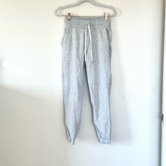 Lululemon Warm Down Jogger Gray Cotton Terry Size 2 - Picture 2 of 8
